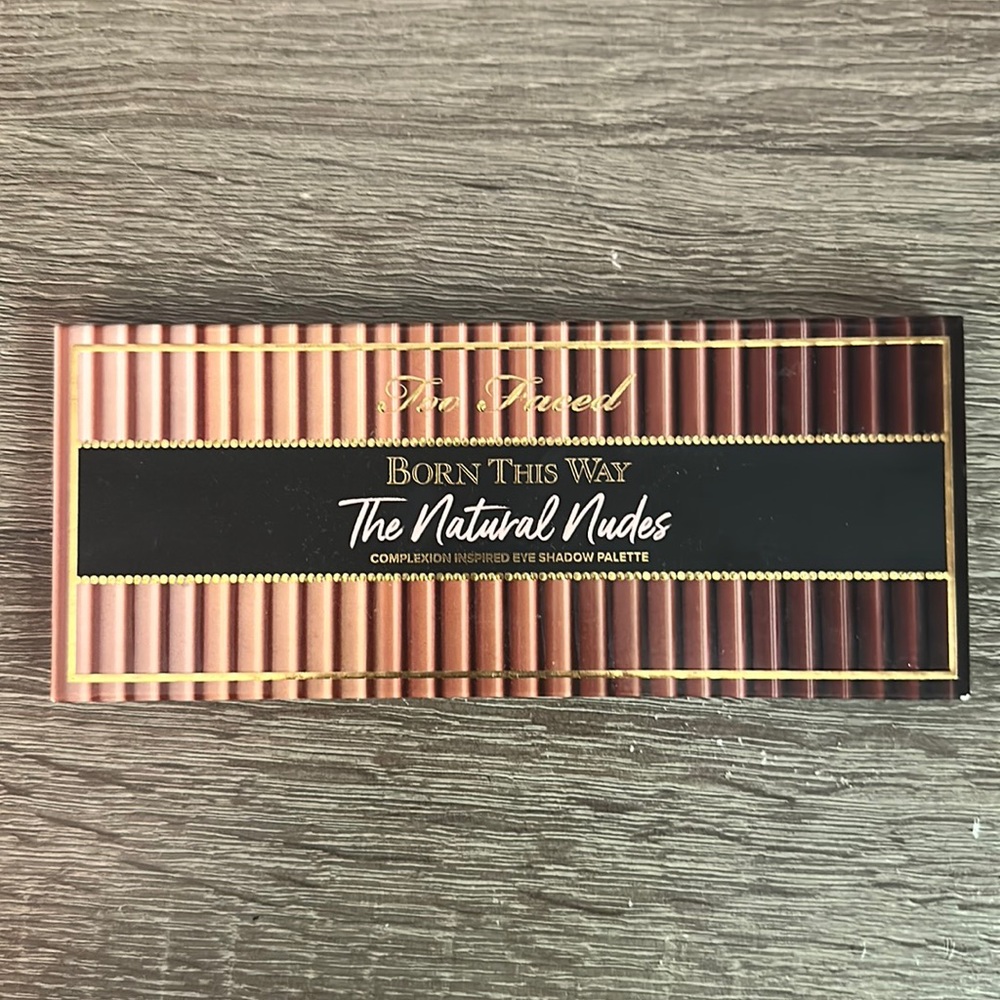 2 Faced born this way palette